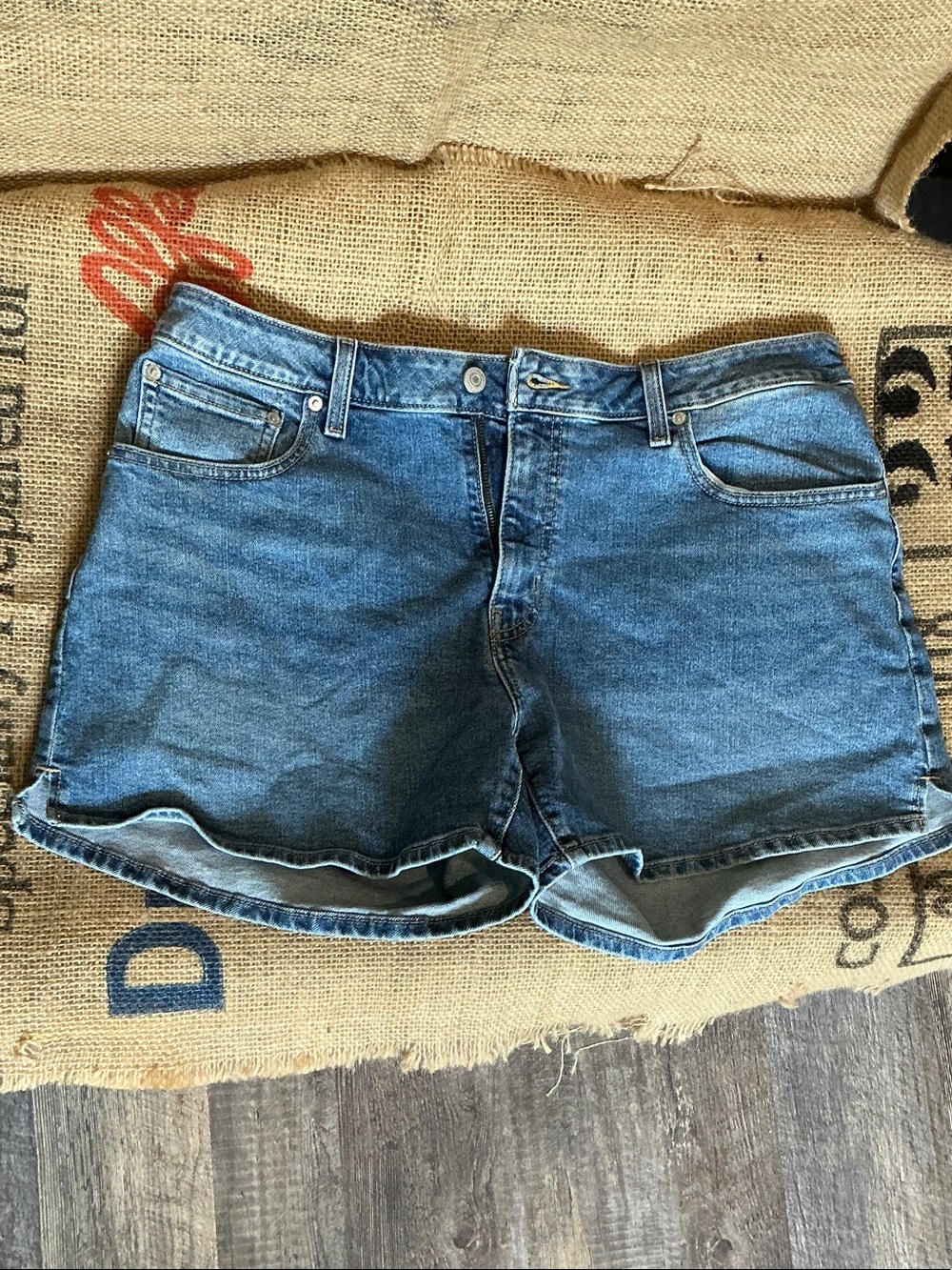 Levi's Women's Medium Blue Denim Cutoff Shorts Size 33